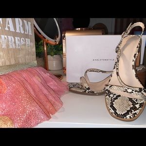 Hello beautiful ladies, H by Halston vegan Leather  chunky sandals